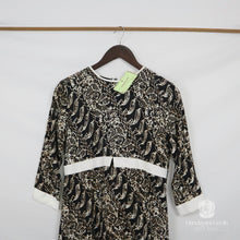 Load image into Gallery viewer, Gamis Batik Bogor Motif Tilu Sauyunan I