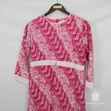 Load image into Gallery viewer, Gamis Batik Bogor Motif Tilu Sauyunan II
