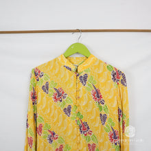 Load image into Gallery viewer, Blouse Batik Bogor Motif Tilu Sauyunan
