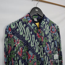 Load image into Gallery viewer, Blouse Batik Bogor Motif Tilu Sauyunan