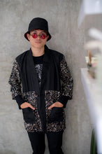 Load image into Gallery viewer, Outer Batik Bogor Pria Motif Kijang Papasangan-Dobbi